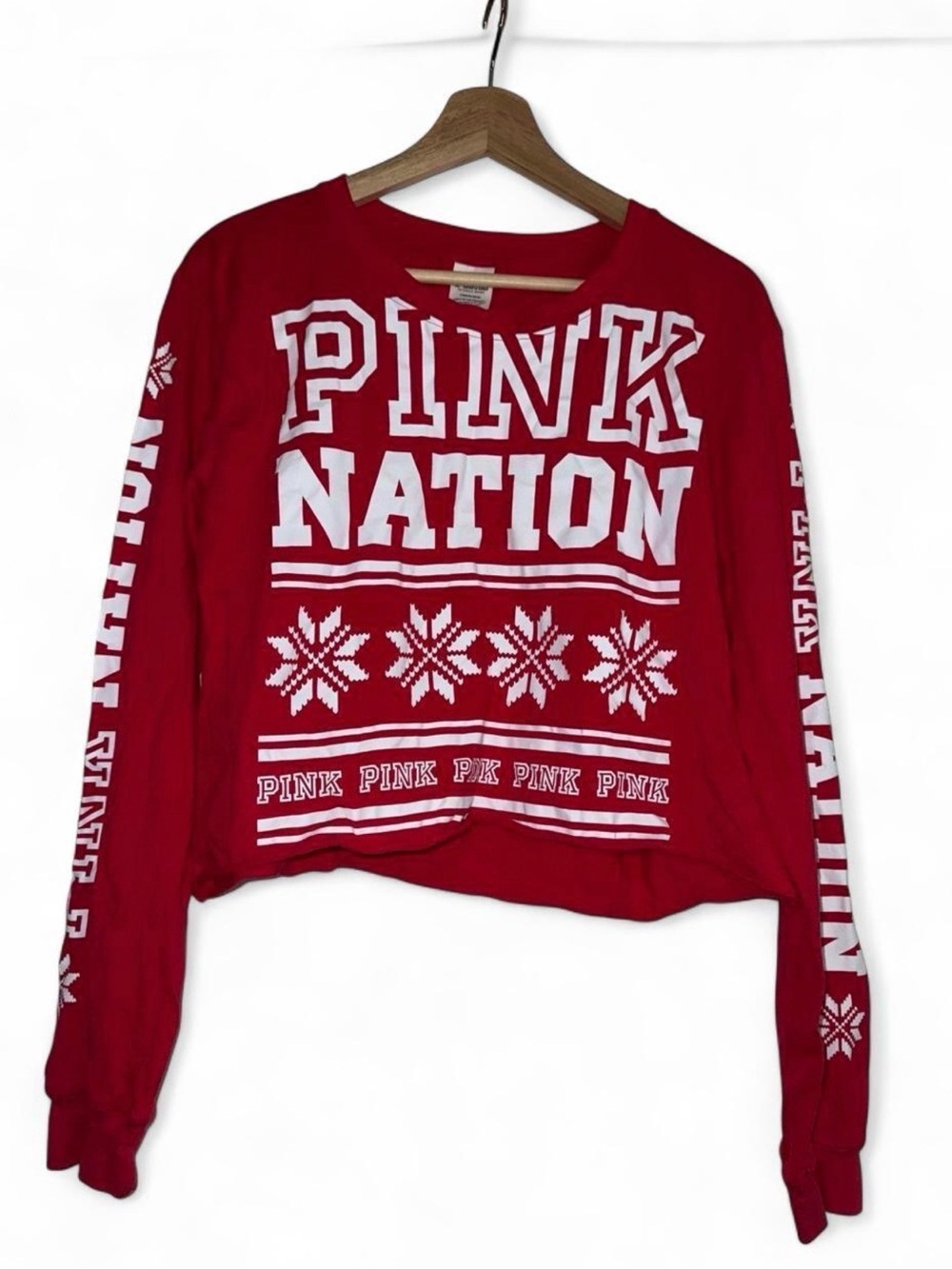 VS PINK Nation Red Snowflake Cropped Long Sleeve Tee